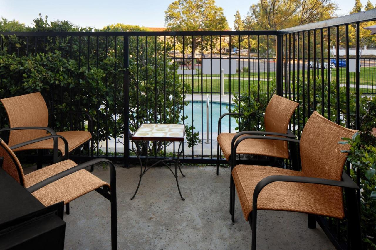 Executive King Suite with Sofa Bed at Courtyard by Marriott San Diego - Rancho Bernardo