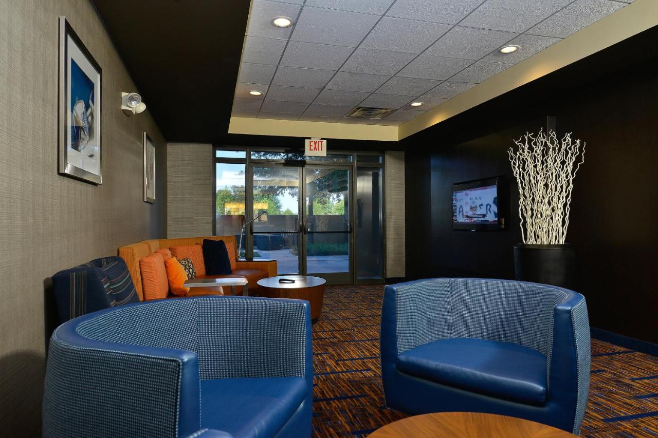 | Courtyard by Marriott Bentonville