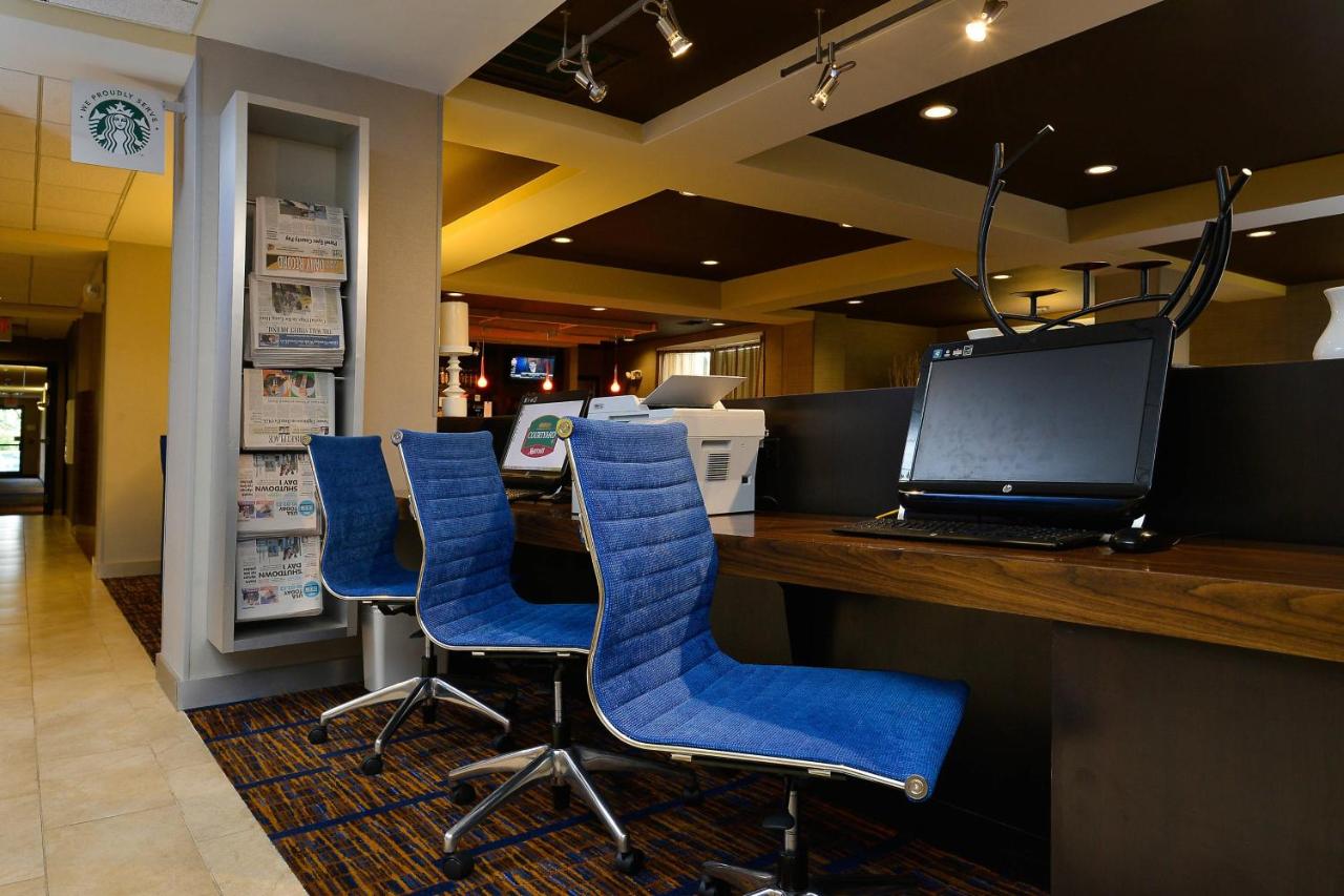 | Courtyard by Marriott Bentonville