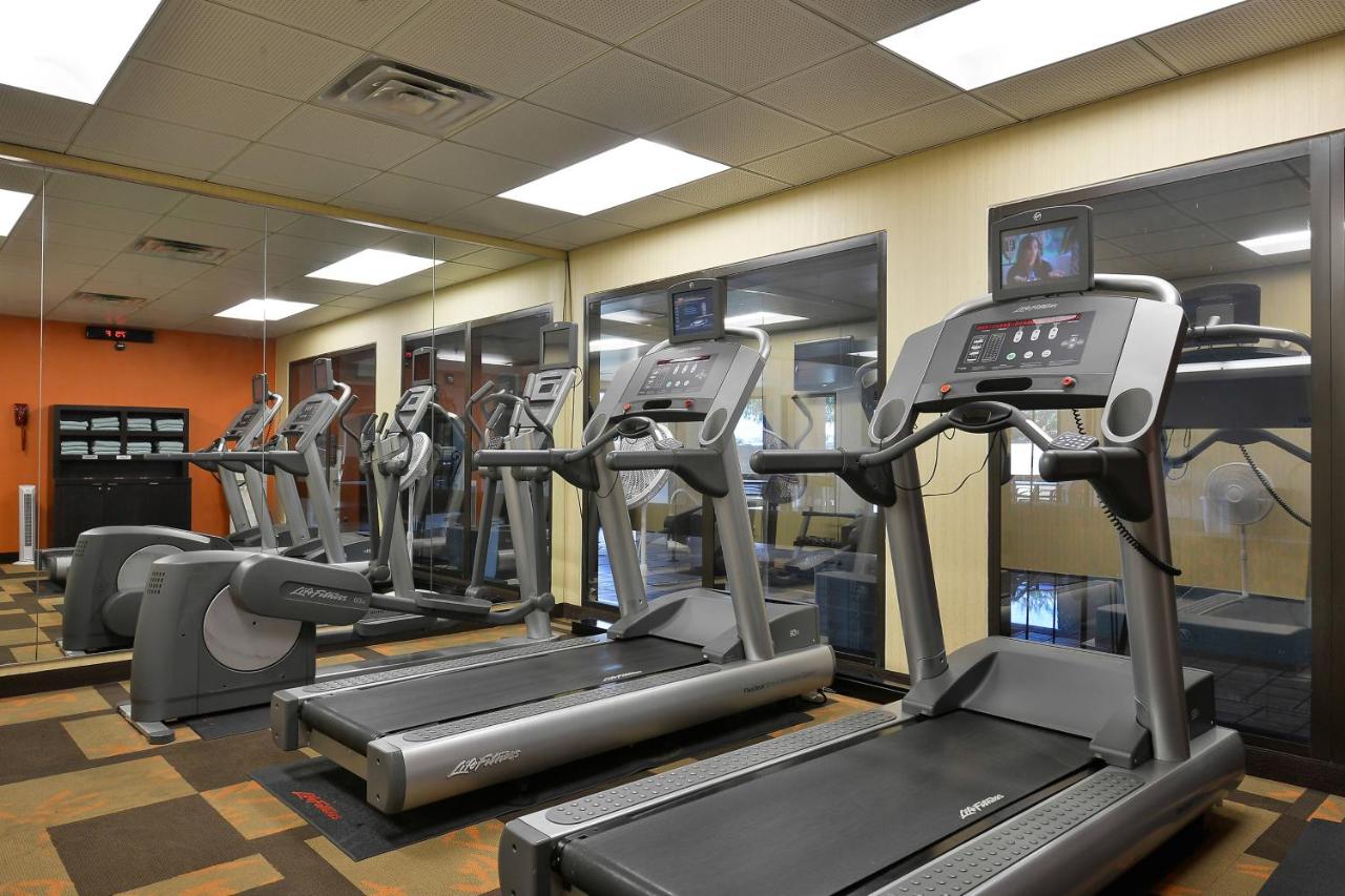 | Courtyard by Marriott Bentonville