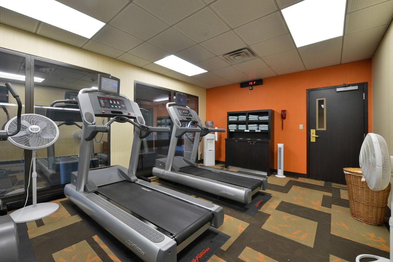 | Courtyard by Marriott Bentonville