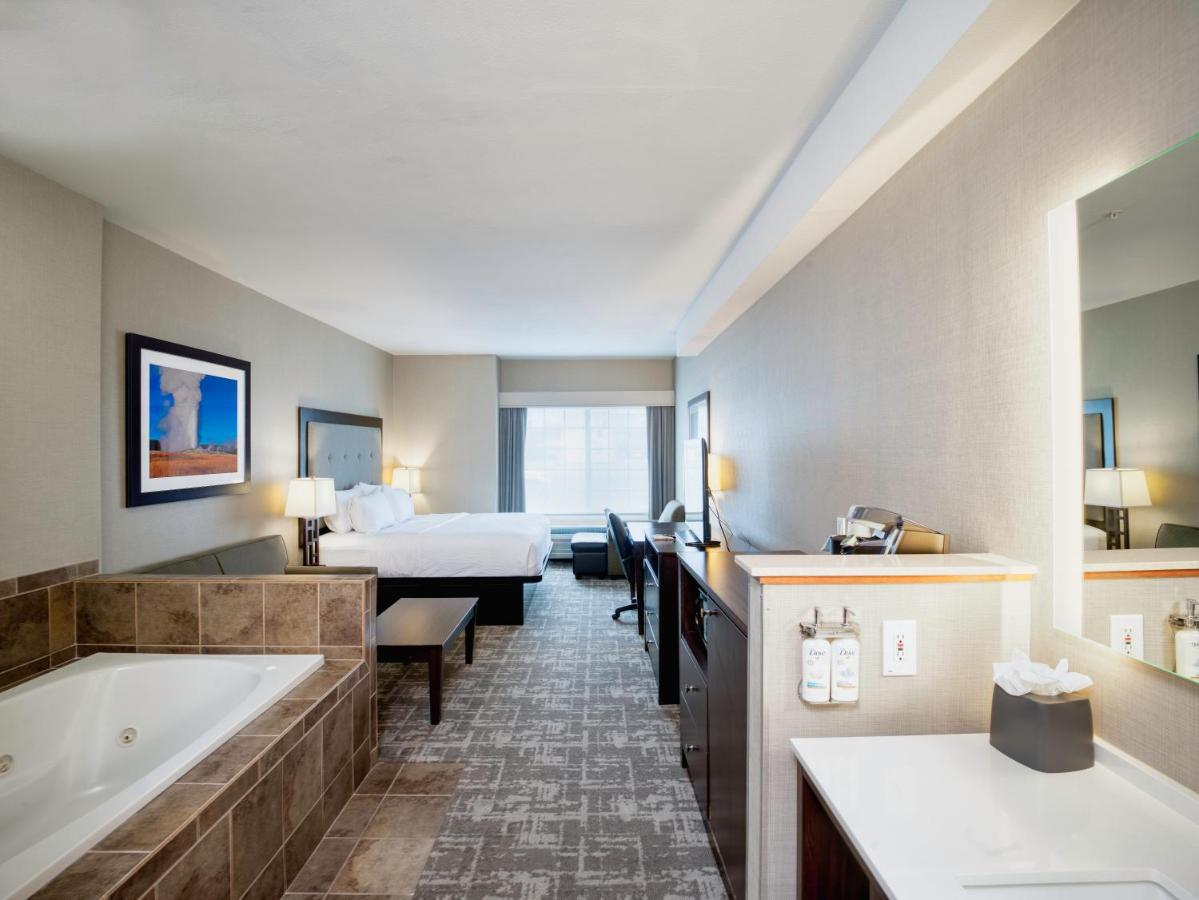 King Room with Spa Bath at Holiday Inn West Yellowstone by IHG.