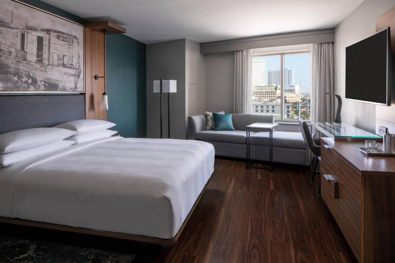 Larger, King Room at New Orleans Marriott Warehouse Arts District