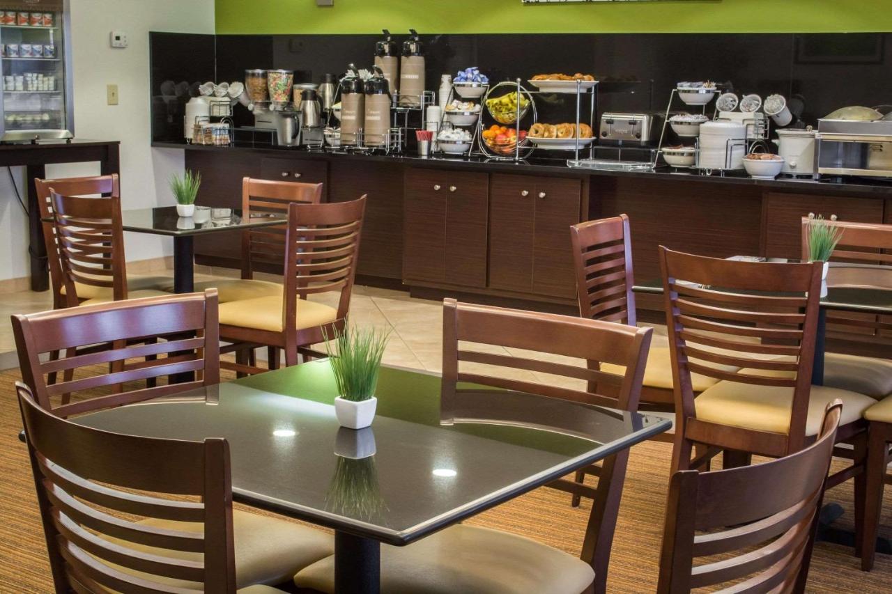  | Sleep Inn & Suites Harbour Pointe Midlothian
