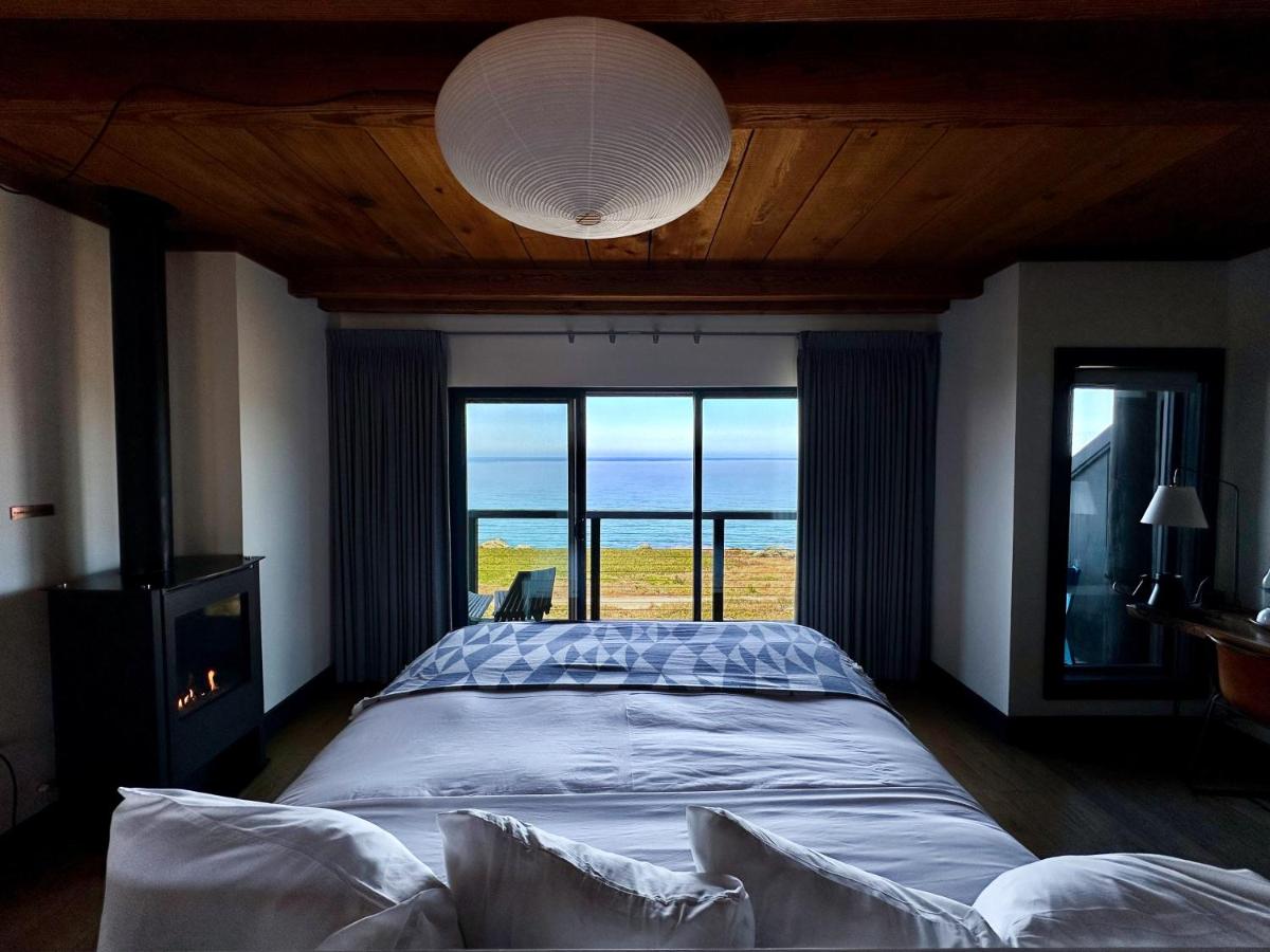 Room with Ocean View at Timber Cove Resort