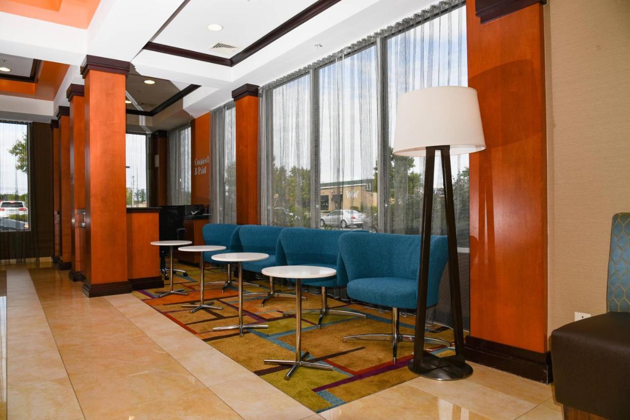 | Fairfield Inn Hartford Airport