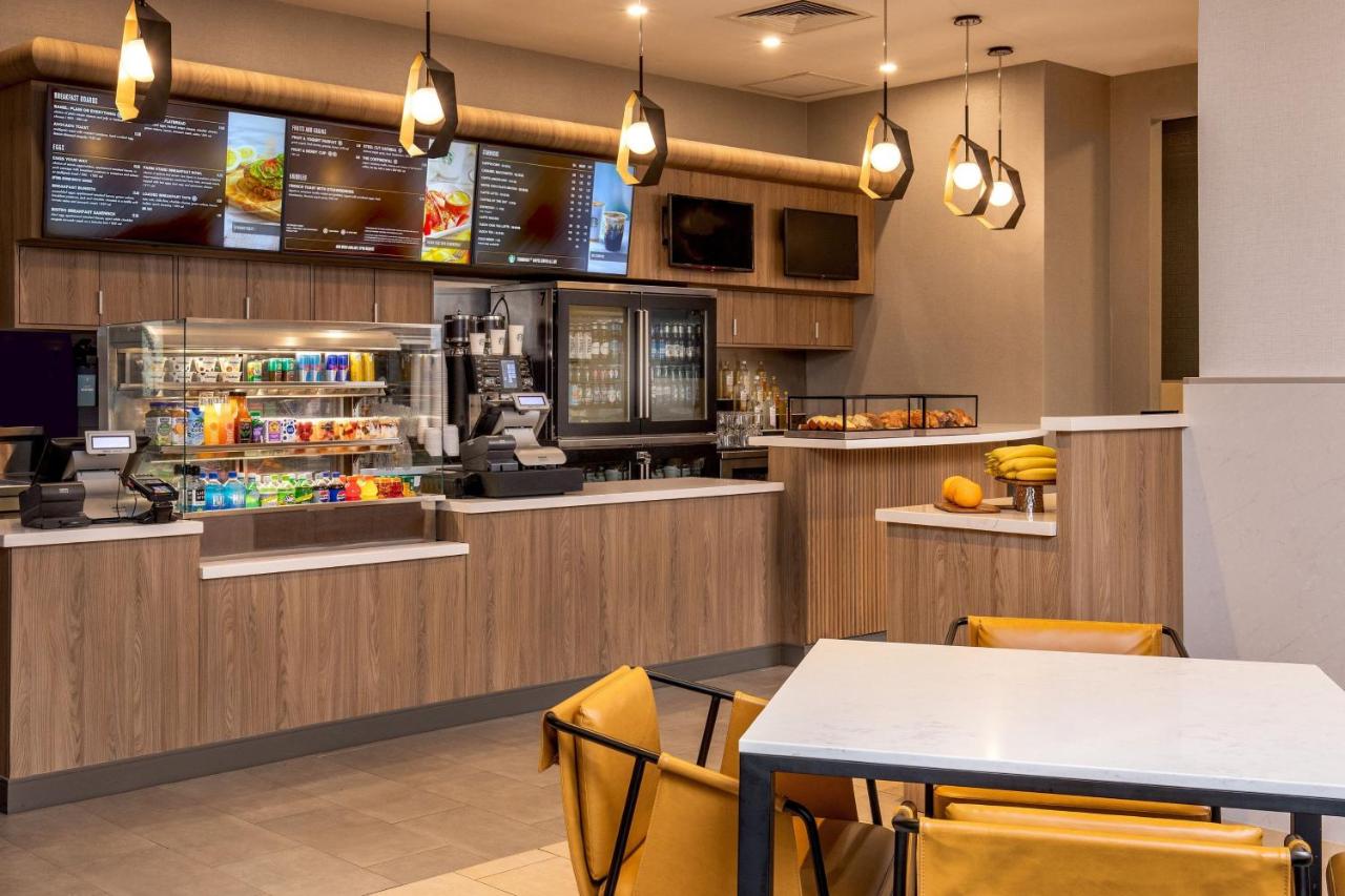| Courtyard by Marriott Times Square West