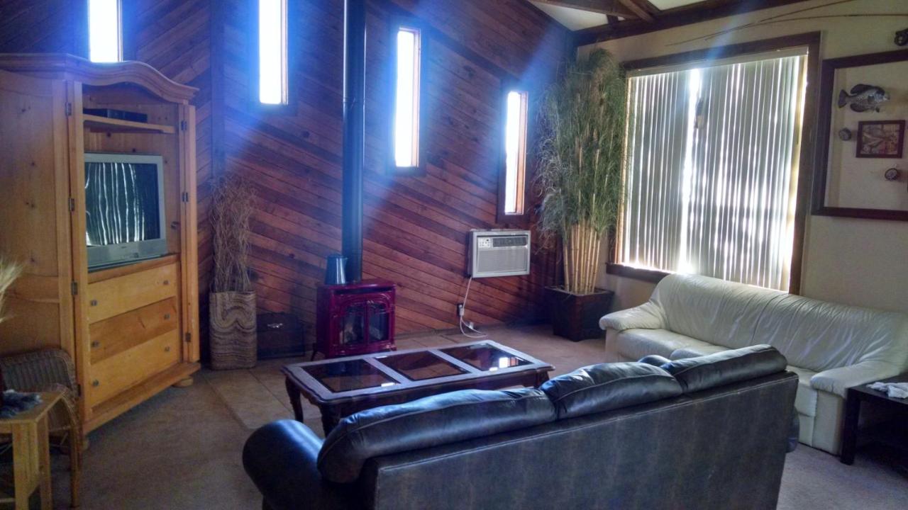 | Grand Canyon Caverns Inn