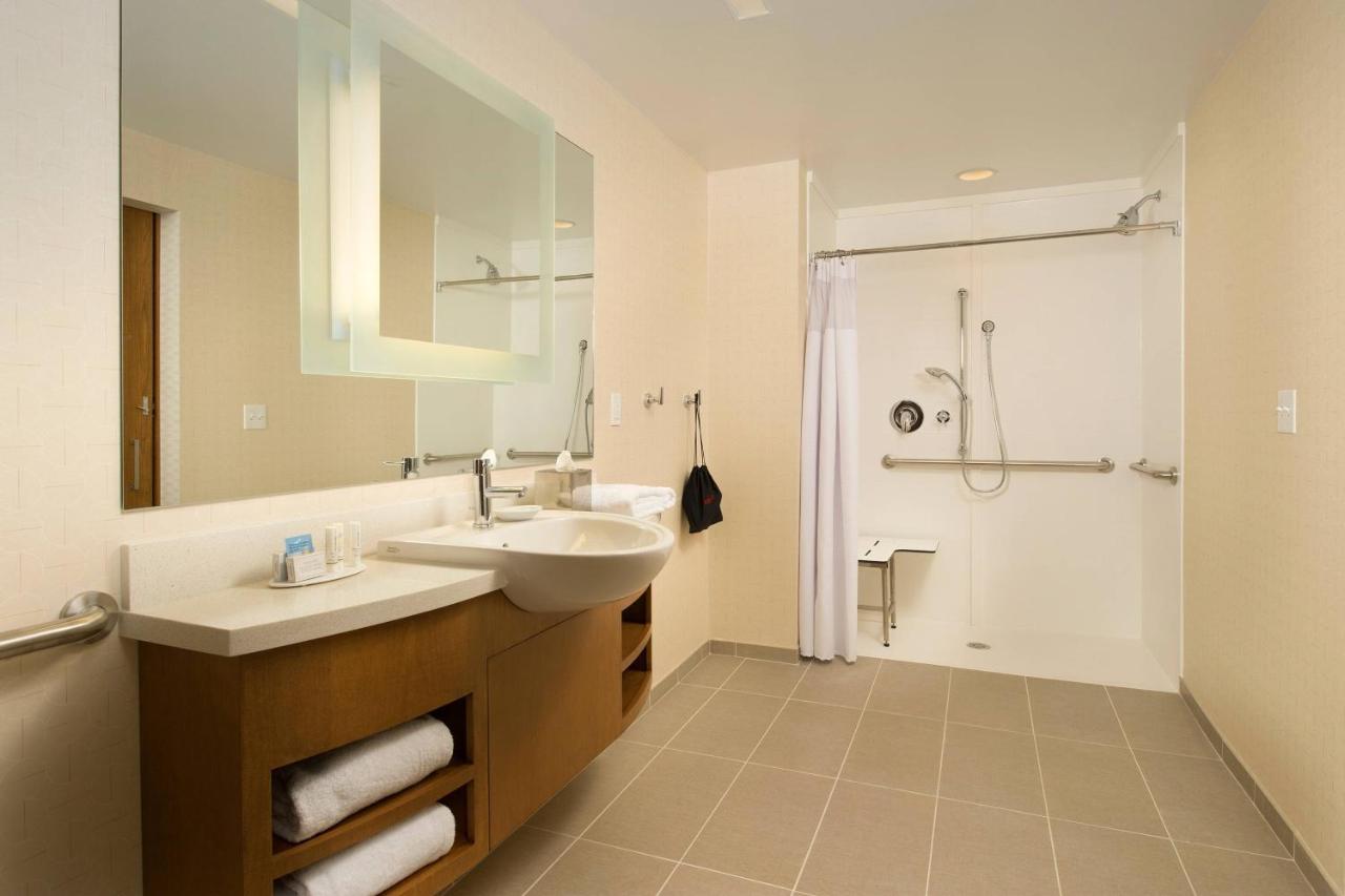 | SpringHill Suites Bridgeport Clarksburg