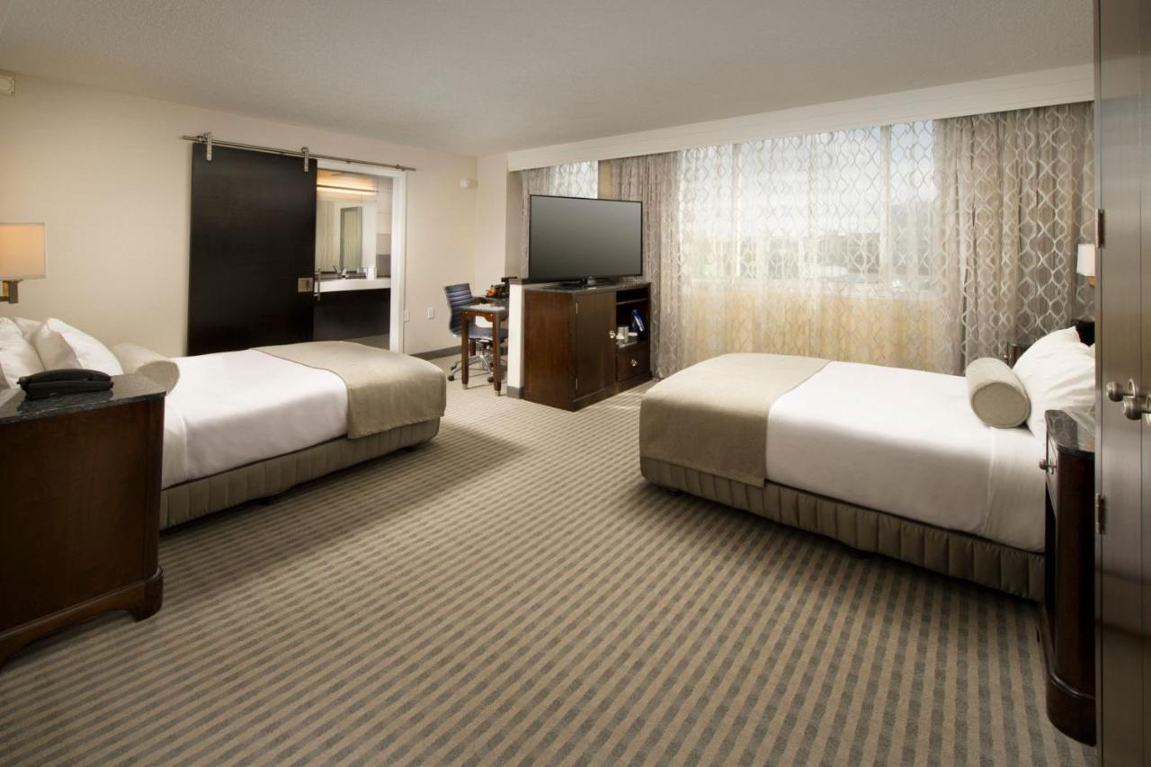 | Crowne Plaza Seattle Airport, an IHG Hotel