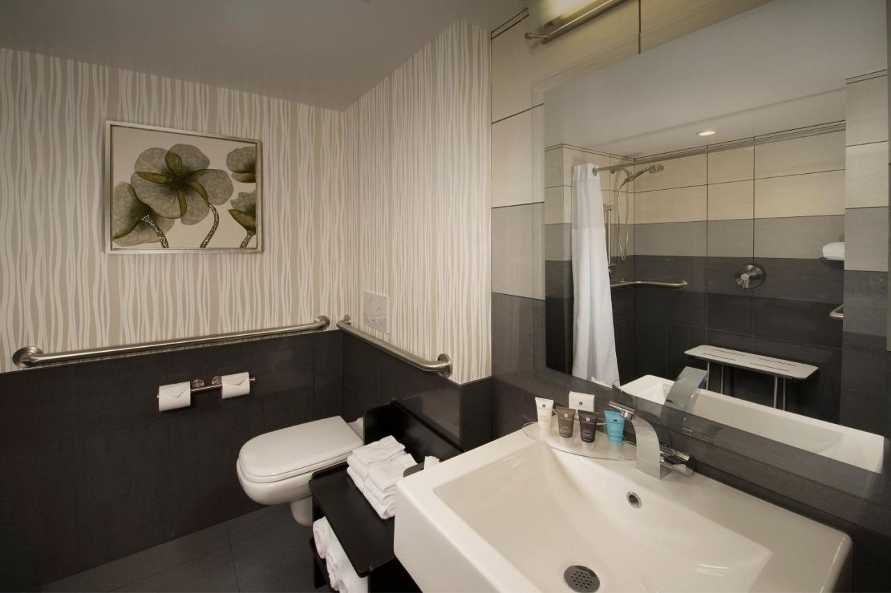 | Crowne Plaza Seattle Airport, an IHG Hotel