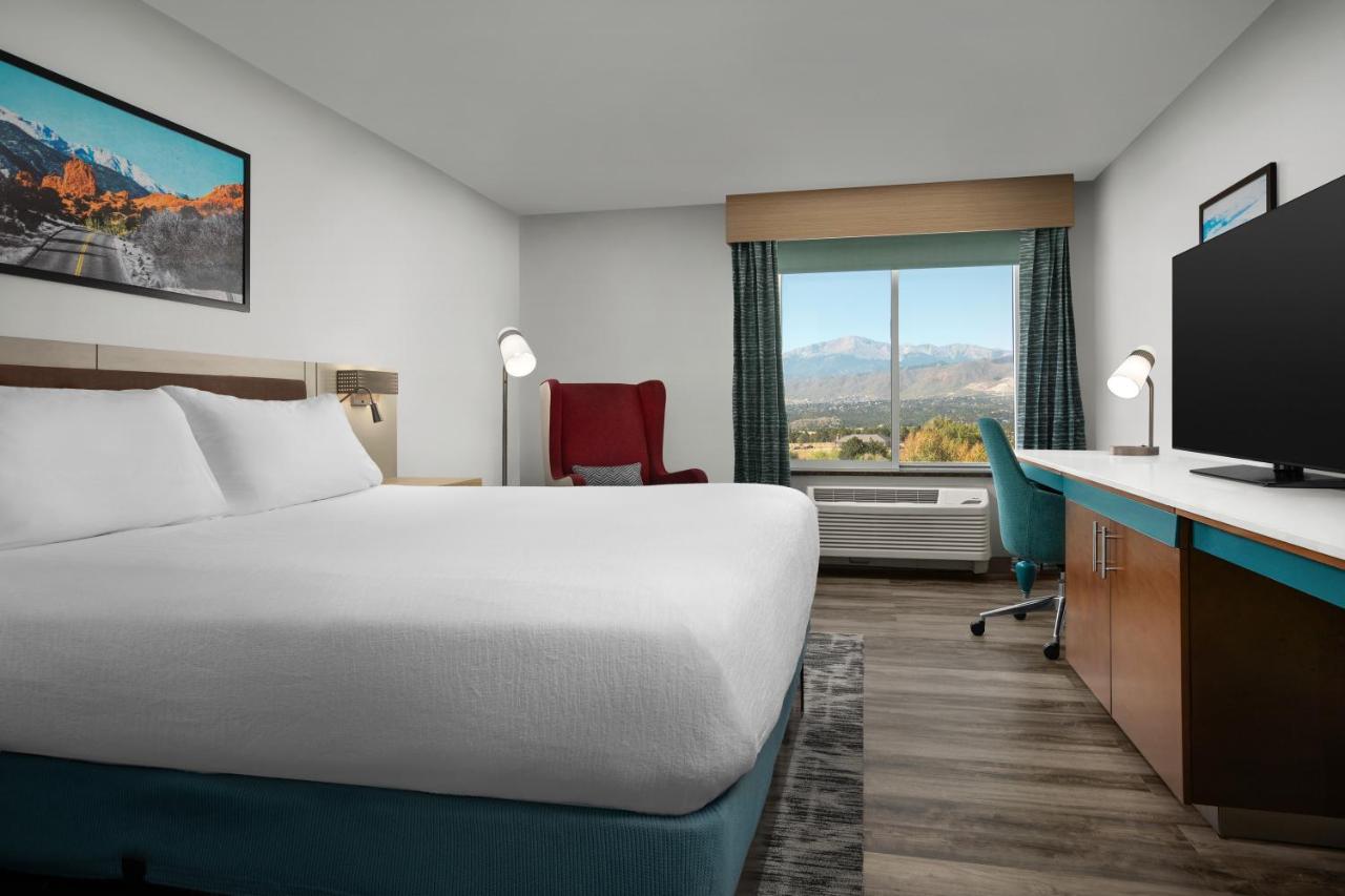 King Room at Hilton Garden Inn Colorado Springs North Air Force Academy