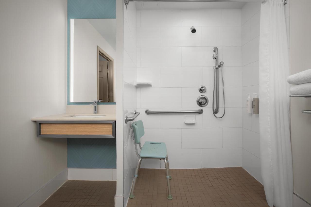 King Room - Hearing Accessible at Hilton Garden Inn Colorado Springs North Air Force Academy