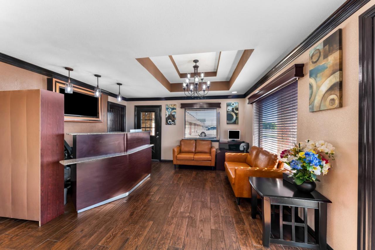 | Best Western Decatur Inn