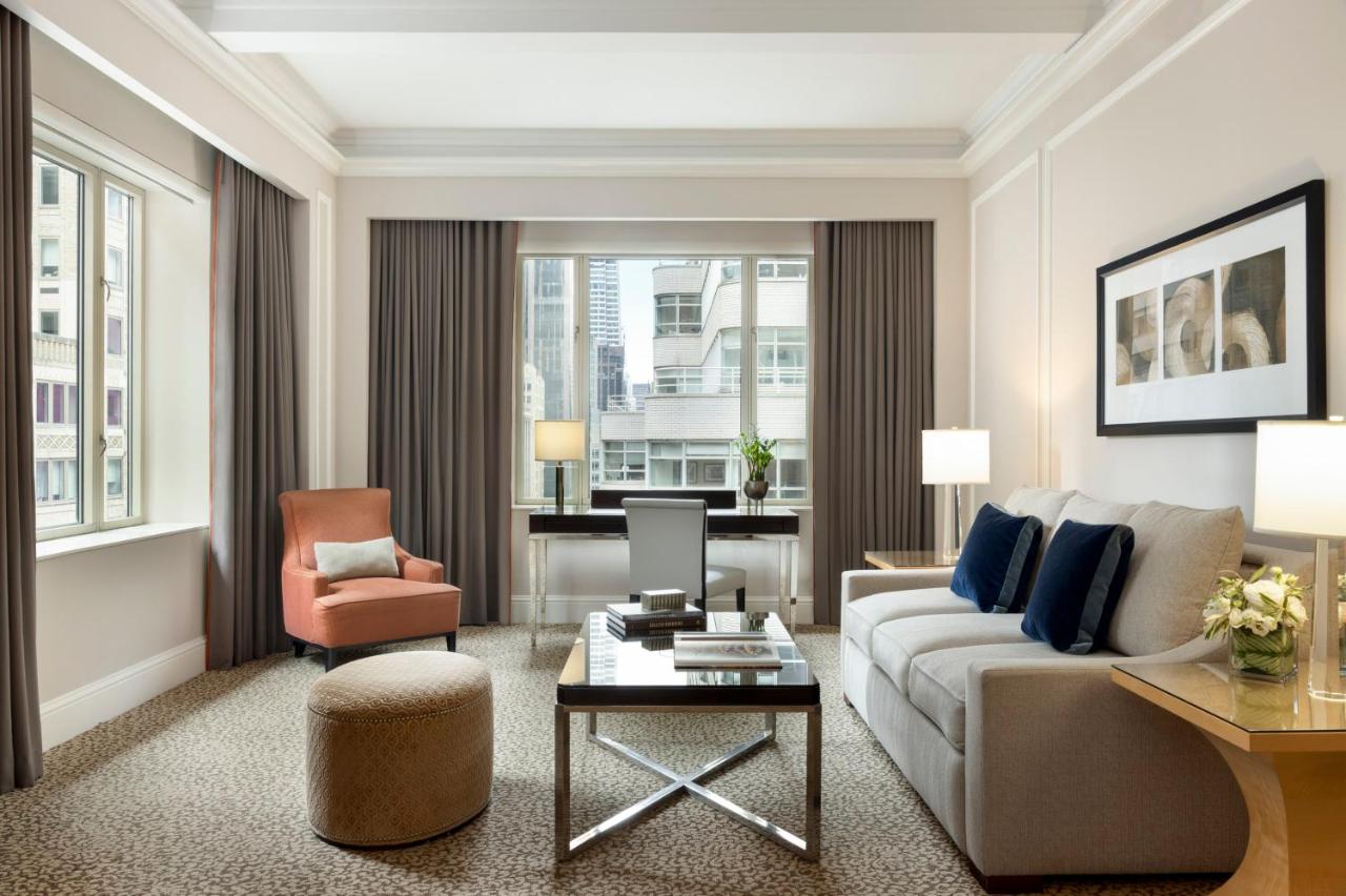 Madison Suite 1 King Bed + Premier Room 2 Double Beds at Omni Berkshire Place