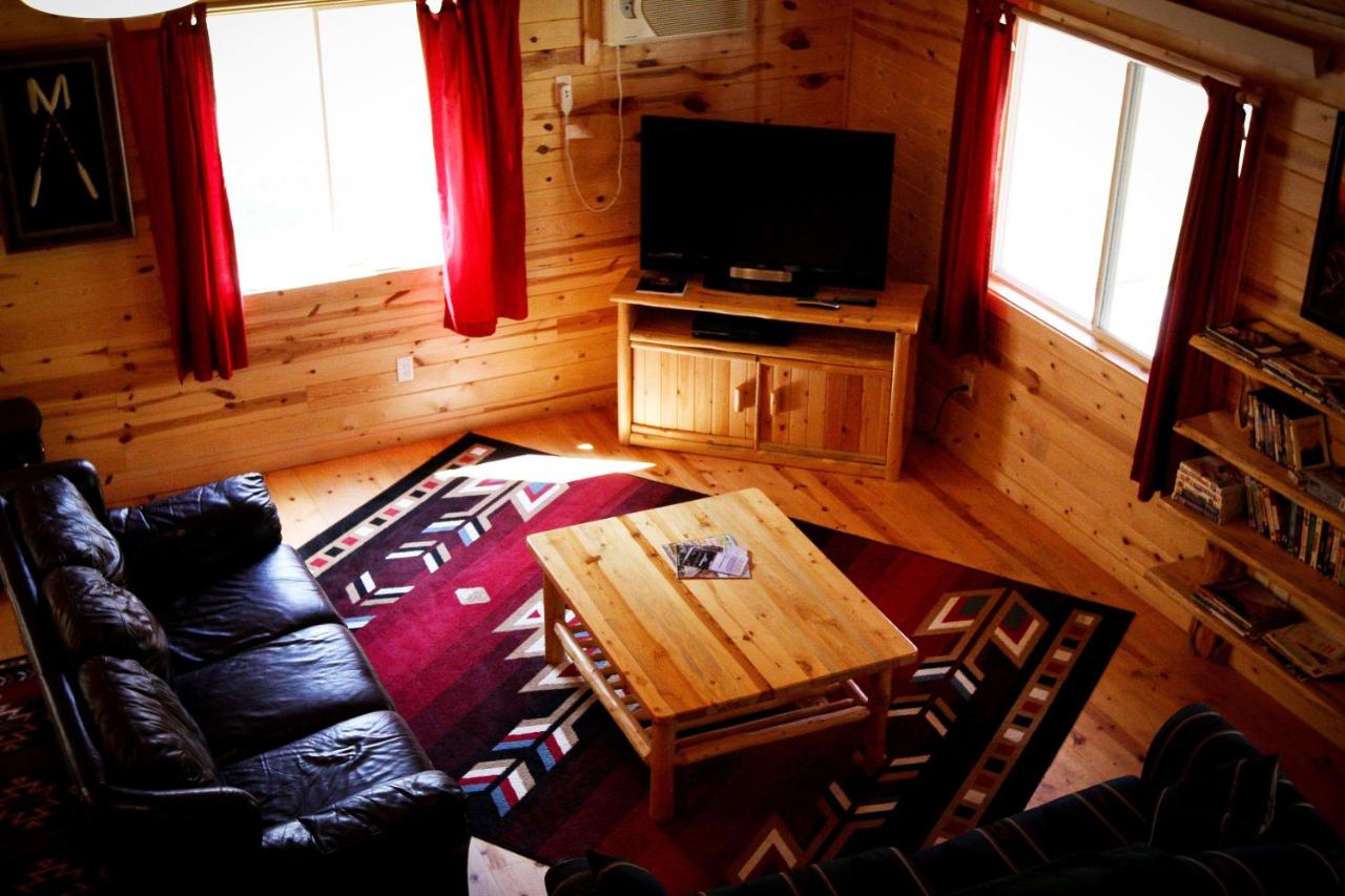  | Cole Cabins