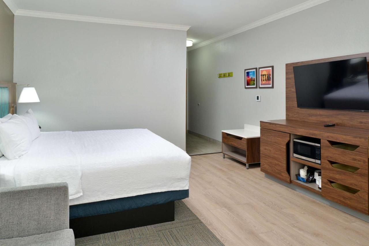 King Study with Sofa Bed - Non-Smoking at Hampton Inn & Suites Greenville