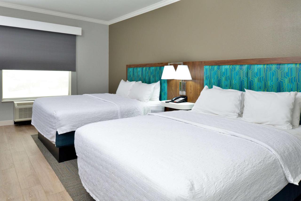 Queen Room - Non-Smoking at Hampton Inn & Suites Greenville