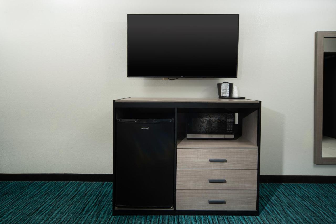 | BridgePointe Advantage by BPhotels
