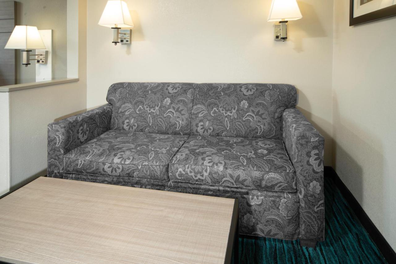 | BridgePointe Advantage by BPhotels