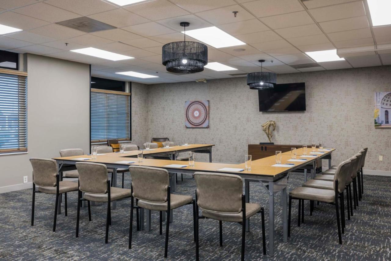  | Four Points by Sheraton Columbus-Polaris