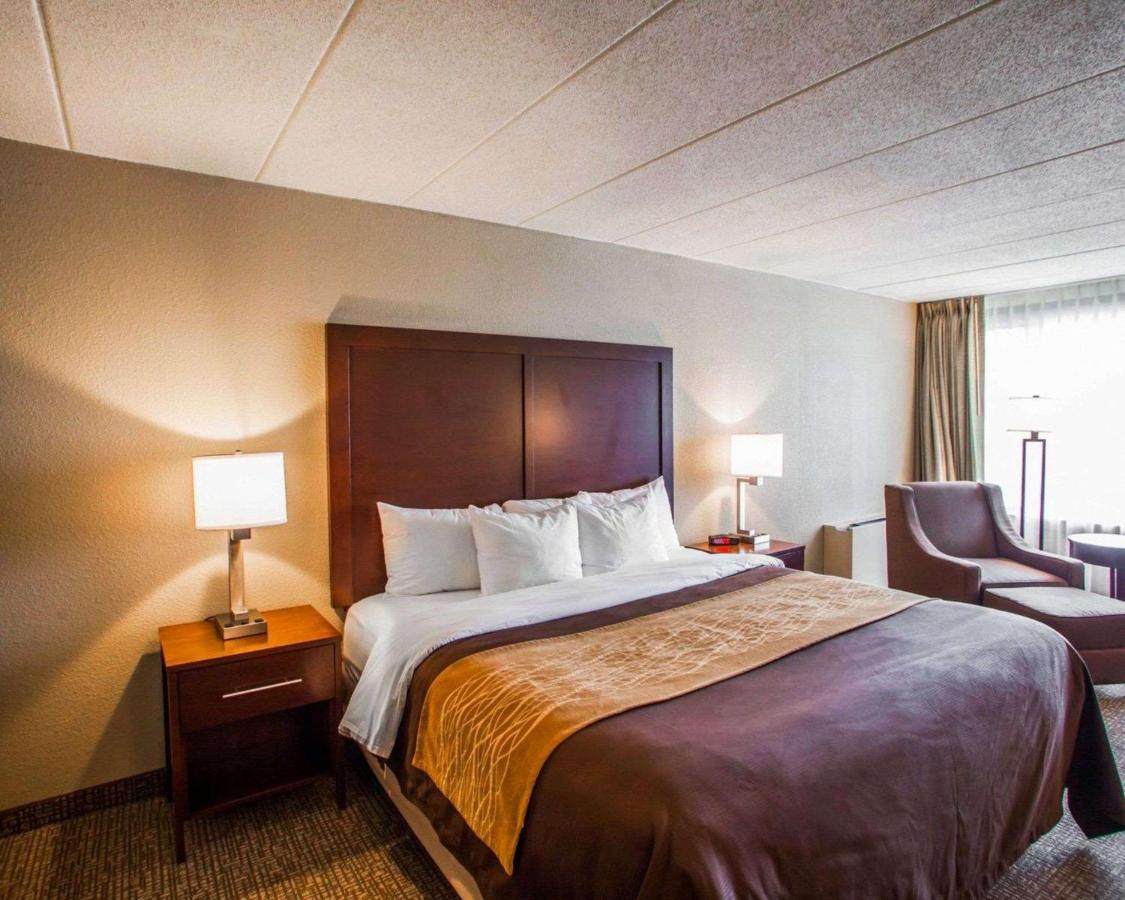 | Quality Inn & Suites Orland Park - Chicago