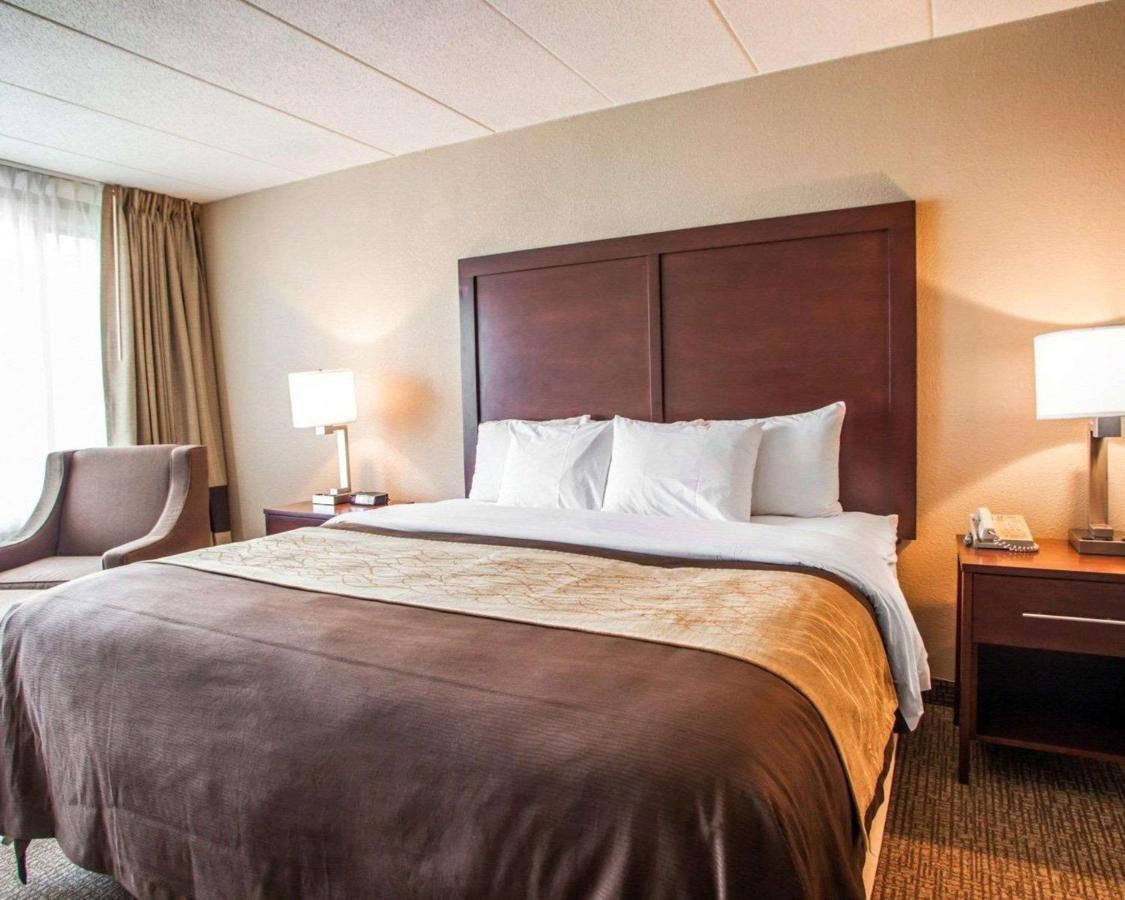 | Quality Inn & Suites Orland Park - Chicago
