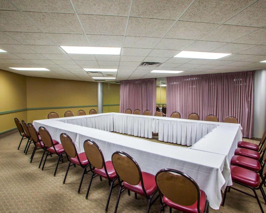 | Quality Inn & Suites Orland Park - Chicago