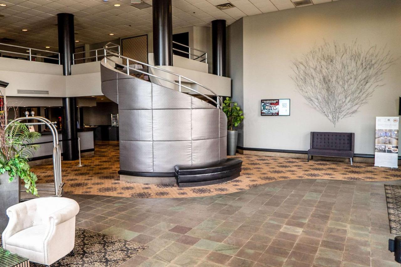 | Quality Inn & Suites Orland Park - Chicago