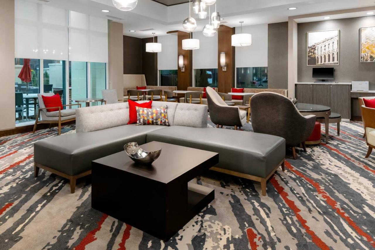 | Residence Inn Franklin Berry Farms