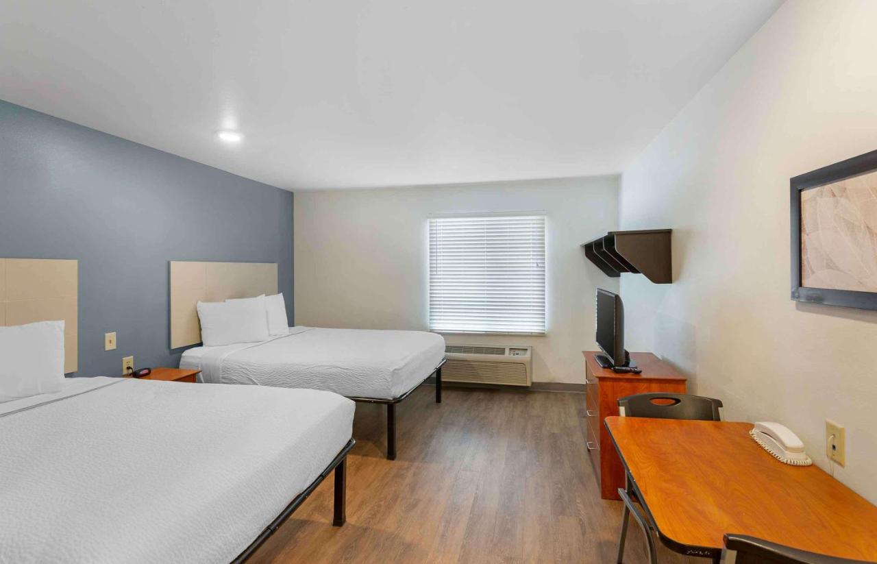 Standard Queen Room with Two Queen Beds - Non-Smoking at Extended Stay America Select Suites - Austin - Round Rock