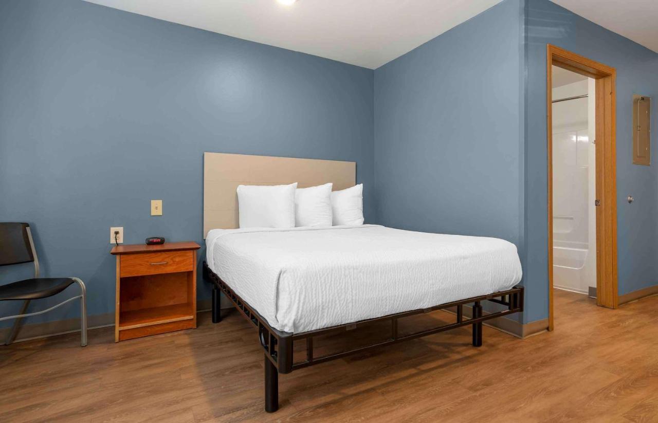 Queen Room with Sofa Bed - Non-Smoking at Extended Stay America Select Suites - Austin - Round Rock