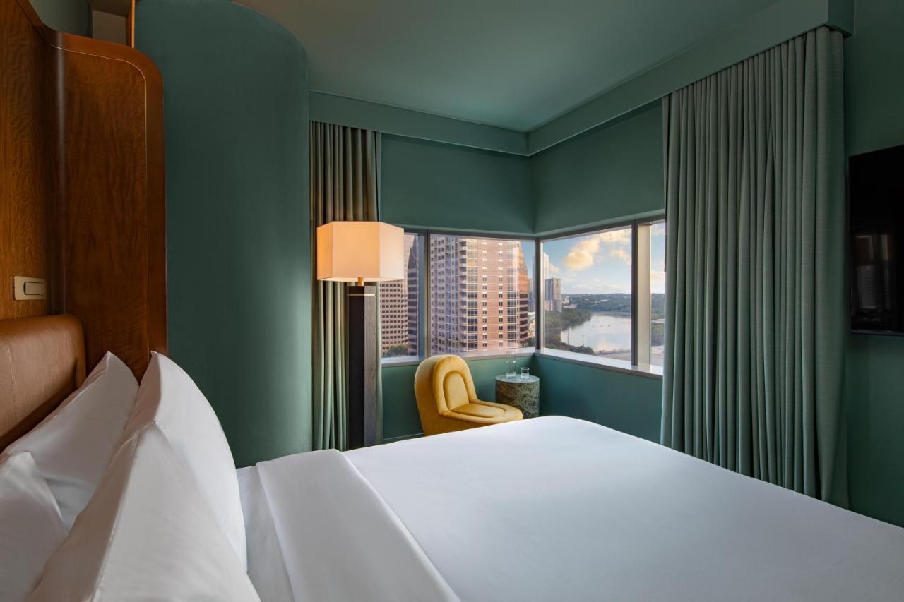 Cool Corner Suite, 1 Bedroom Suite, 1 King, Corner room at W Austin