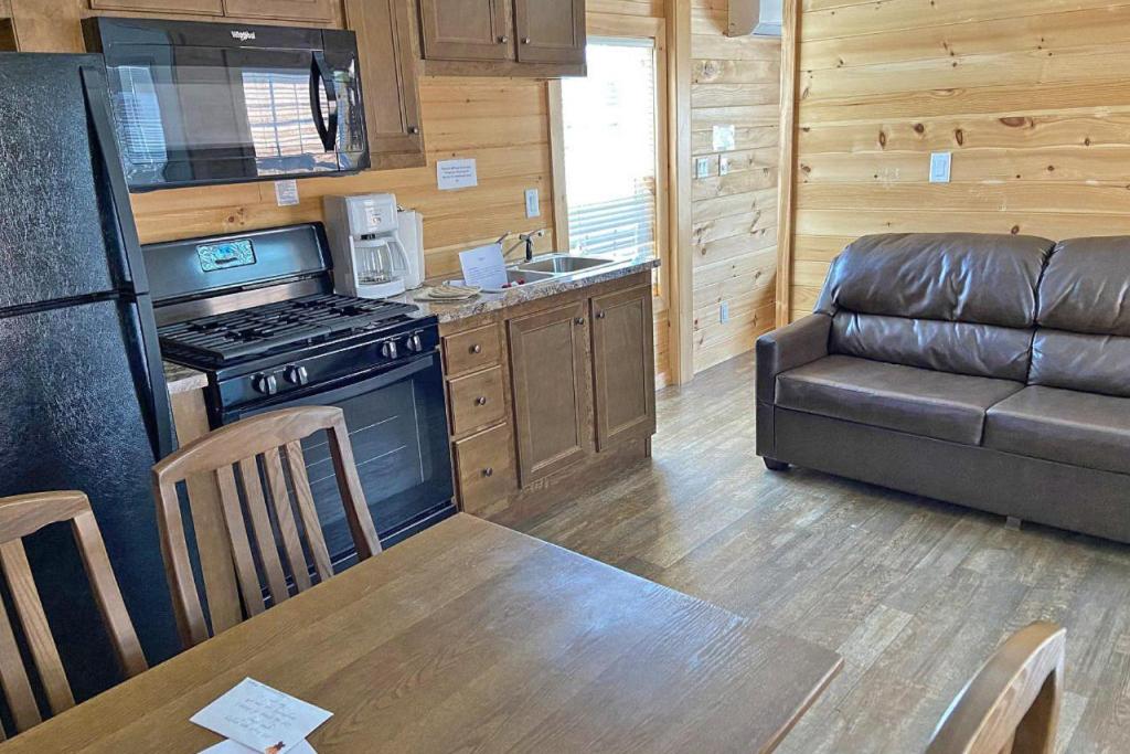 | Plymouth Rock Camping Resort Park Model 21