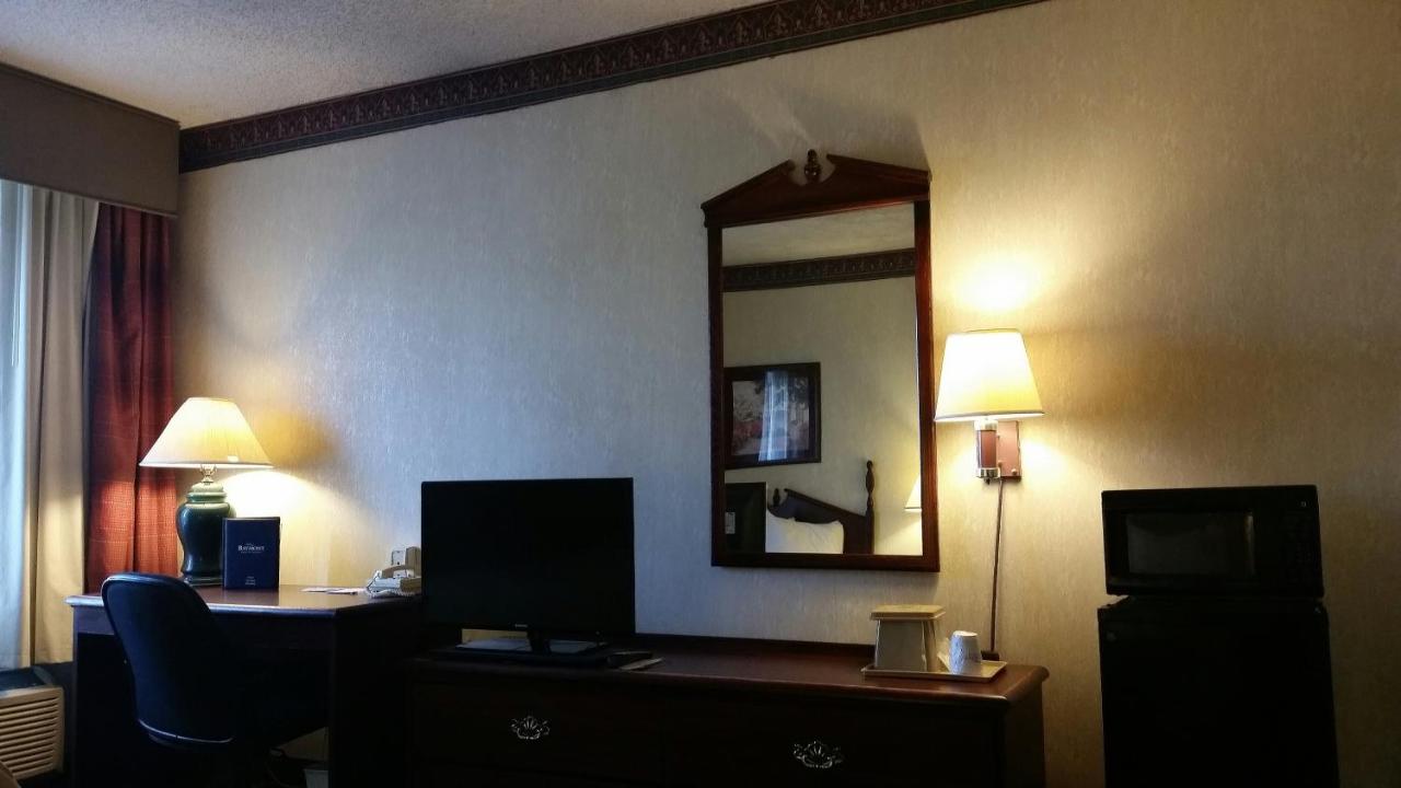 Double Room with Two Double Beds - Non-Smoking at Baymont by Wyndham Jonesboro