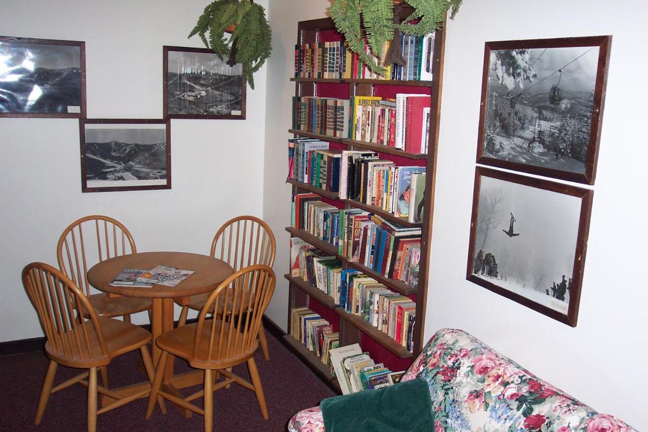 | Cascades Lodge