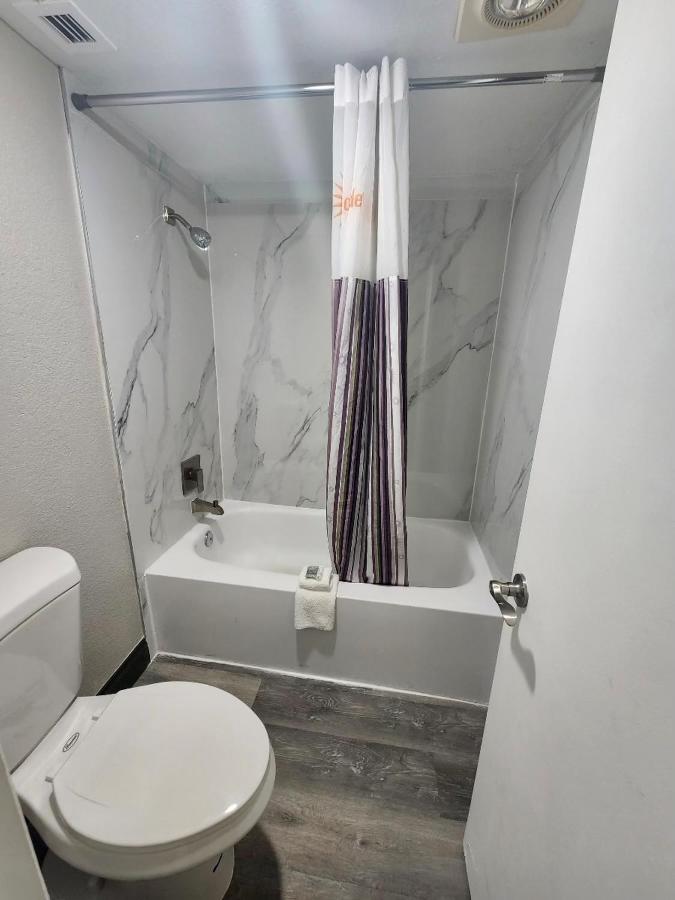 | La Quinta Inn by Wyndham Bossier City