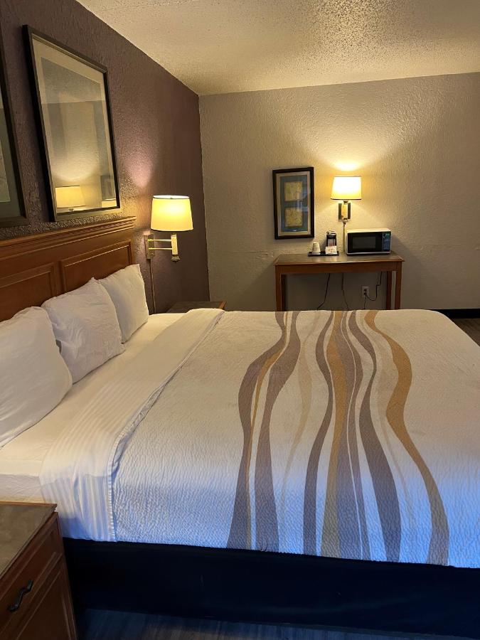 | La Quinta Inn by Wyndham Bossier City