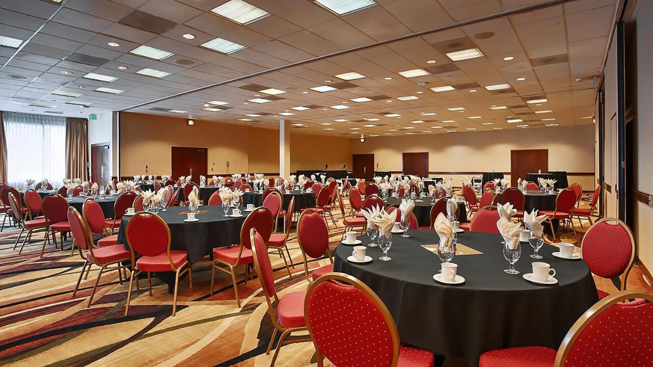 | University Place Hotel and Conference Center
