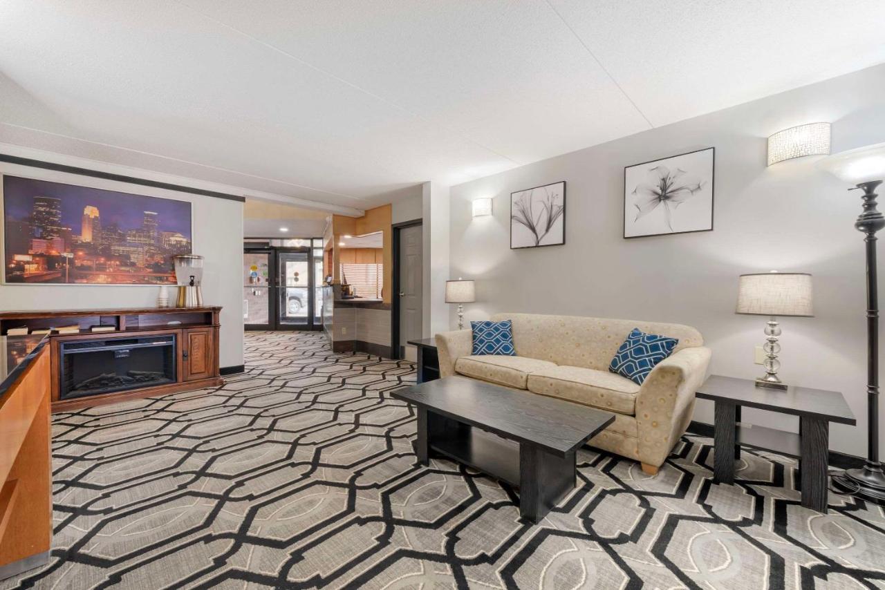 | Quality Inn & Suites Mayo Clinic Area