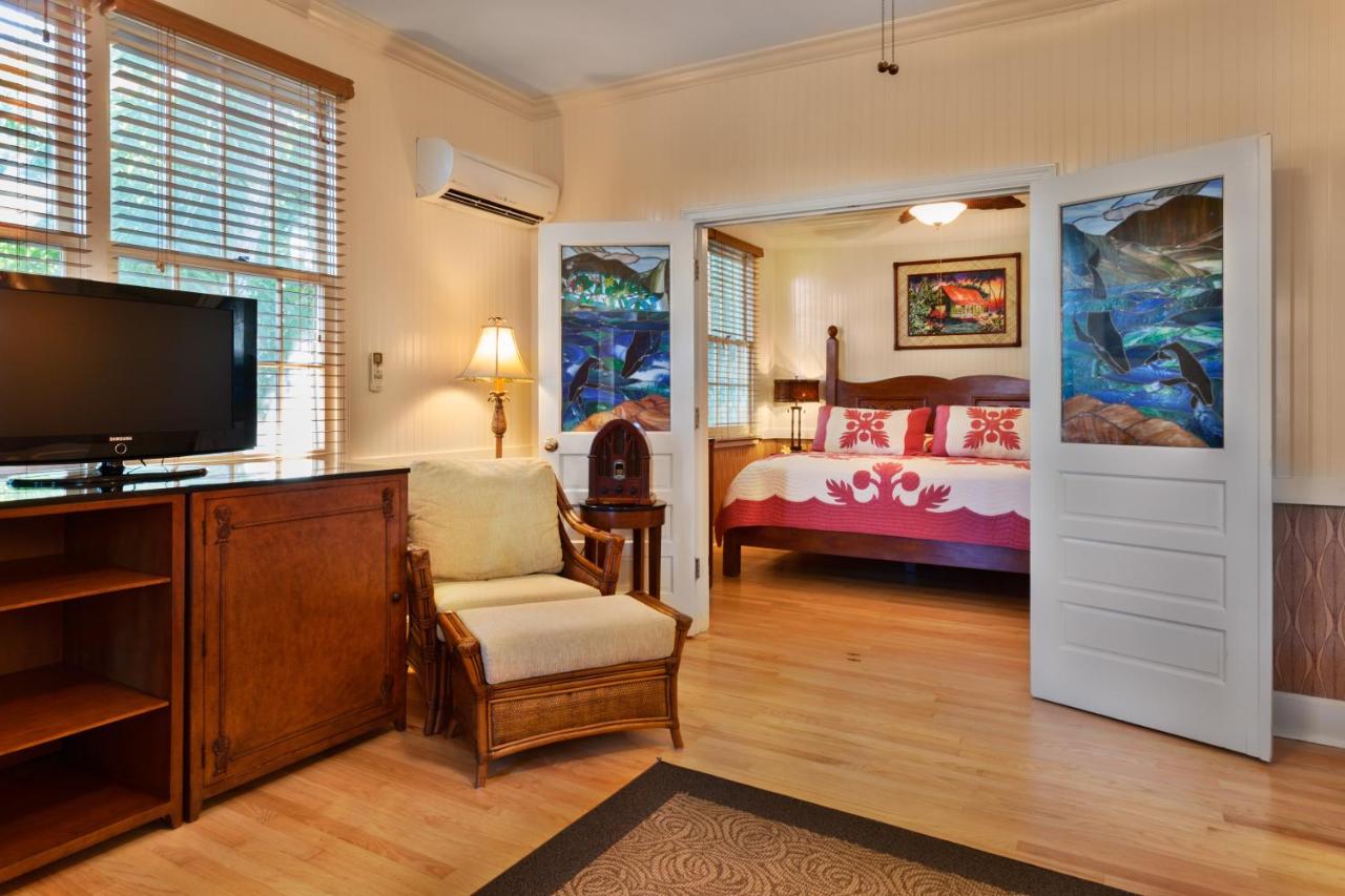 | The Plantation Inn - Free Breakfast