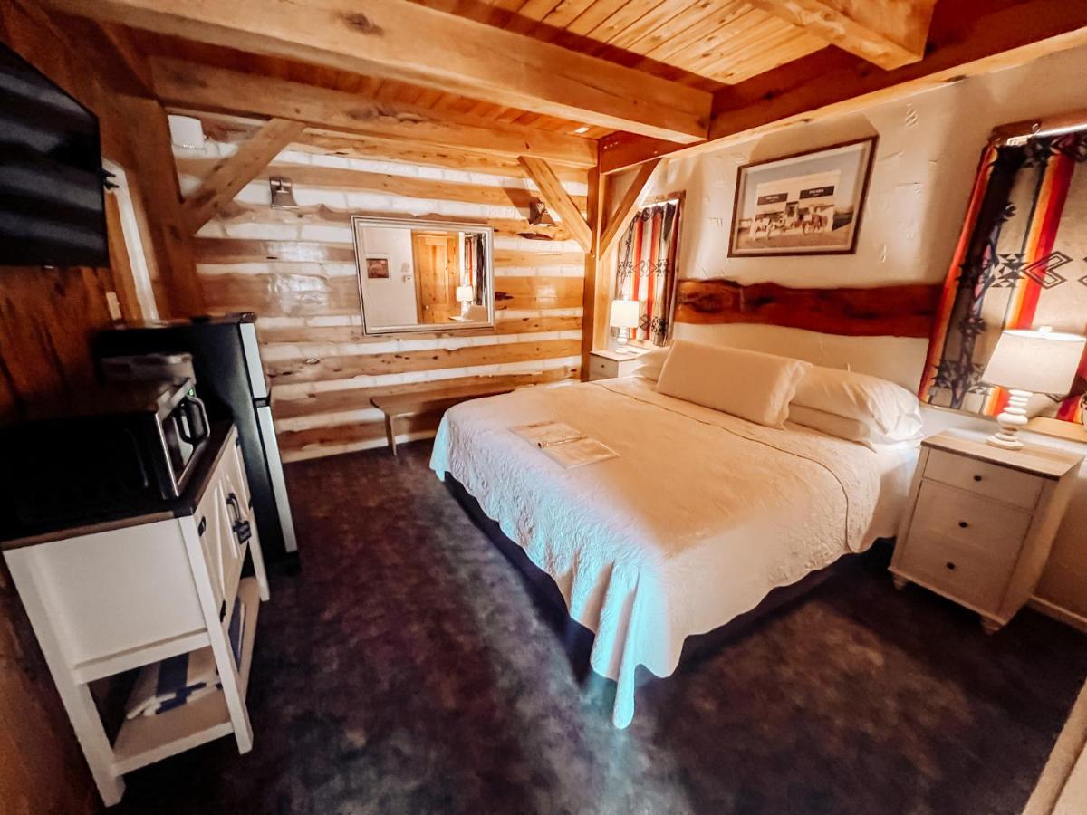 | Gruene Cottages