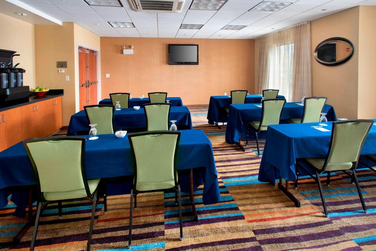 | Fairfield Inn & Suites Verona