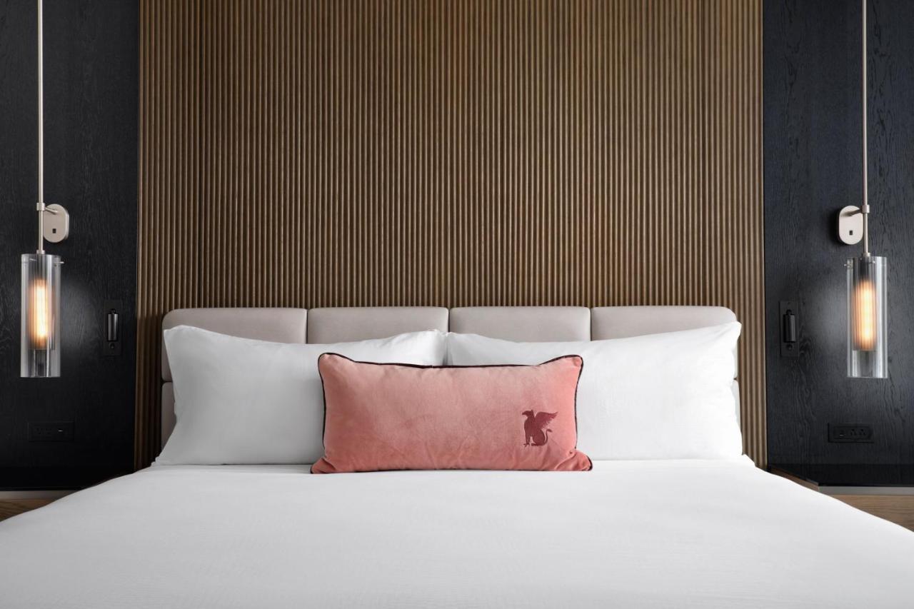 Guest room with king bed, no view at JW Marriott Charlotte