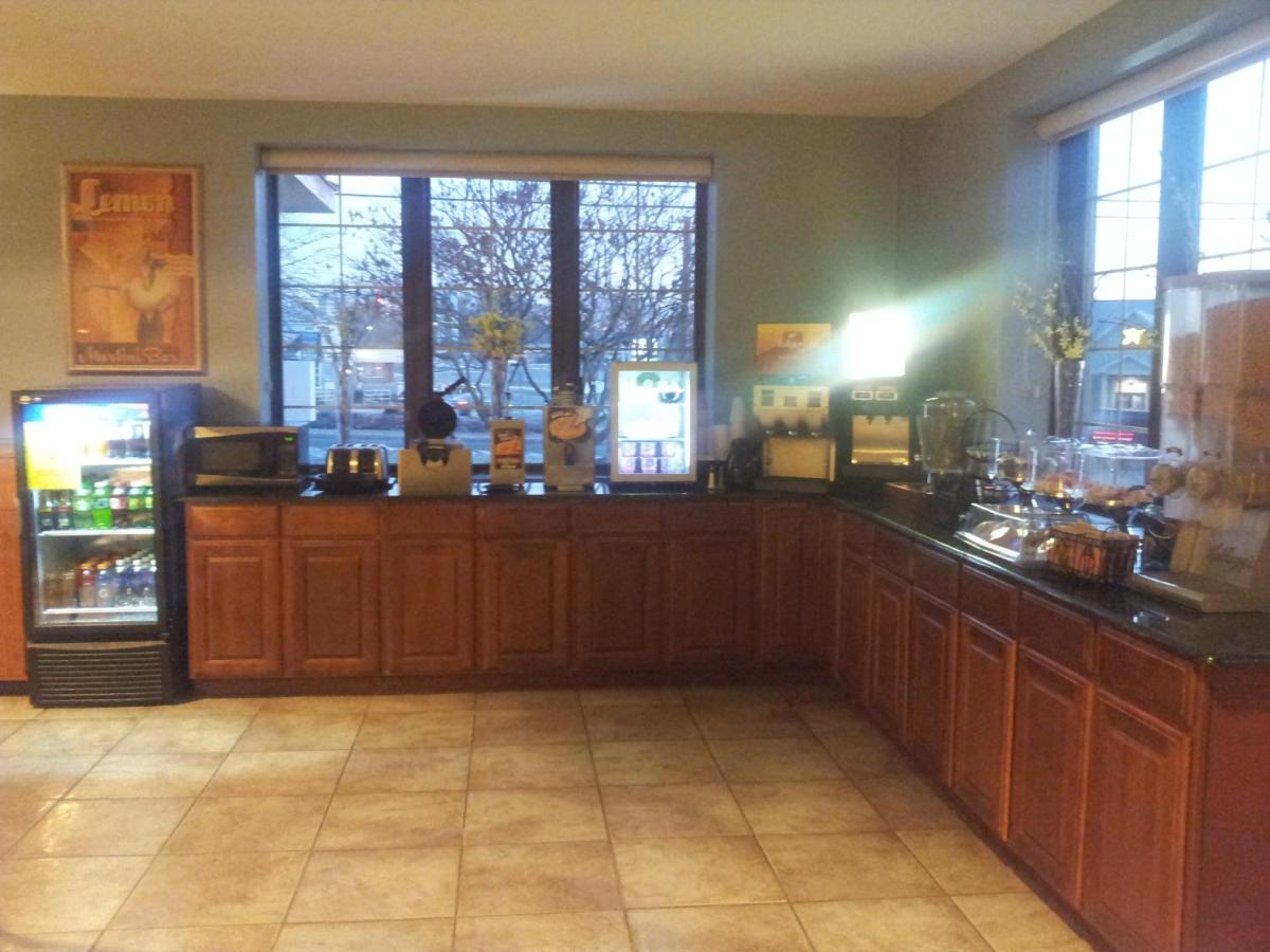  | Belvedere Inn Schenectady - Albany