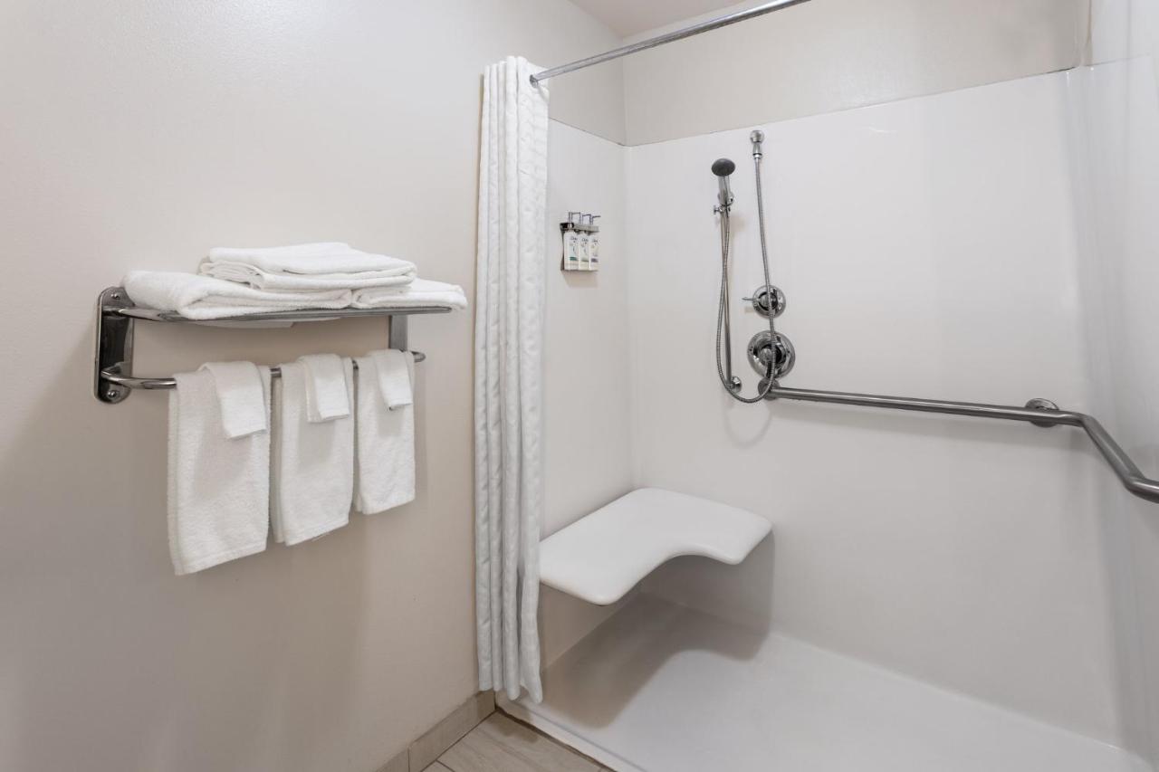 | Candlewood Suites Chambersburg, an IHG Hotel