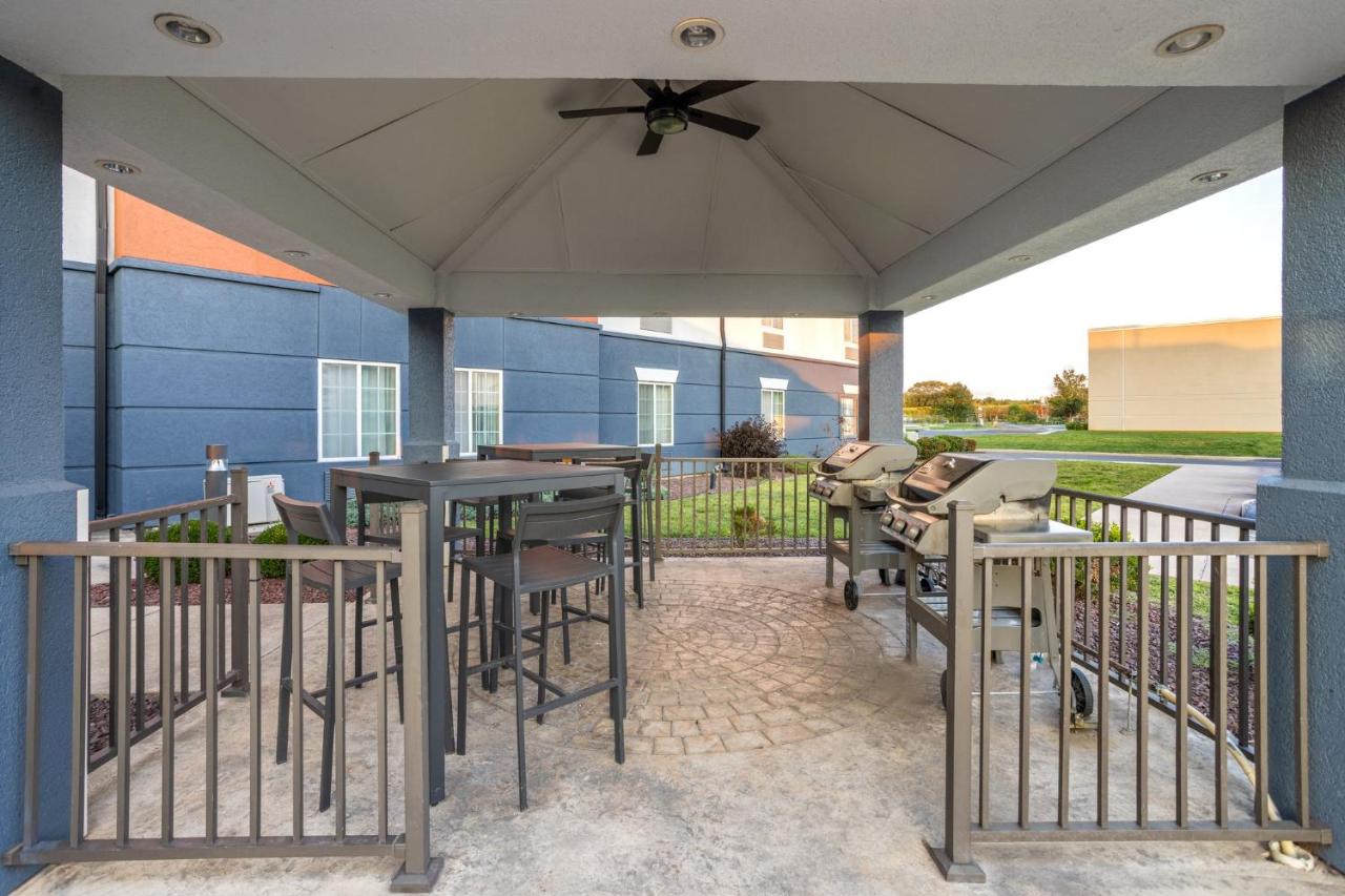 | Candlewood Suites Chambersburg, an IHG Hotel