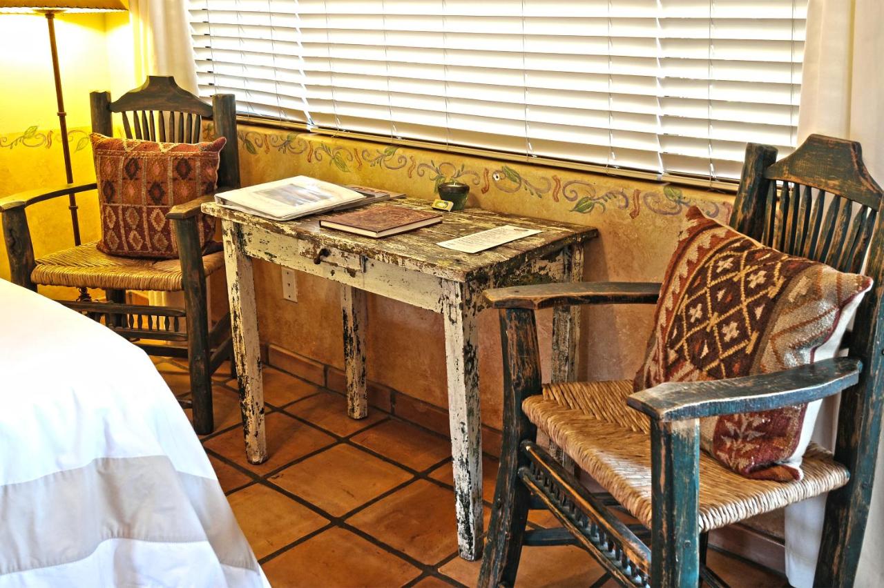 King Room at Blue Iguana Inn