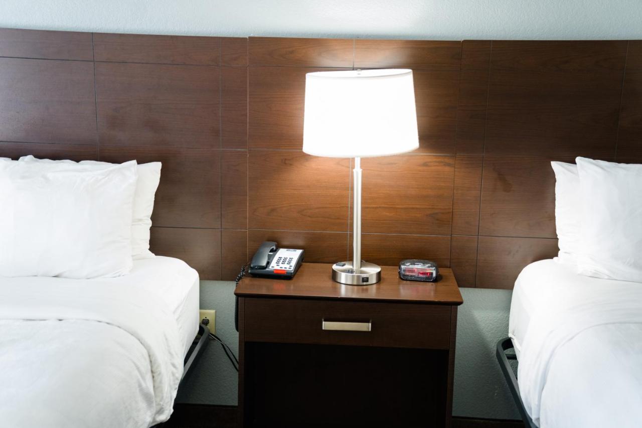 Two Queen Beds Efficiency - Non-Smoking at MainStay Suites Knoxville North I-75