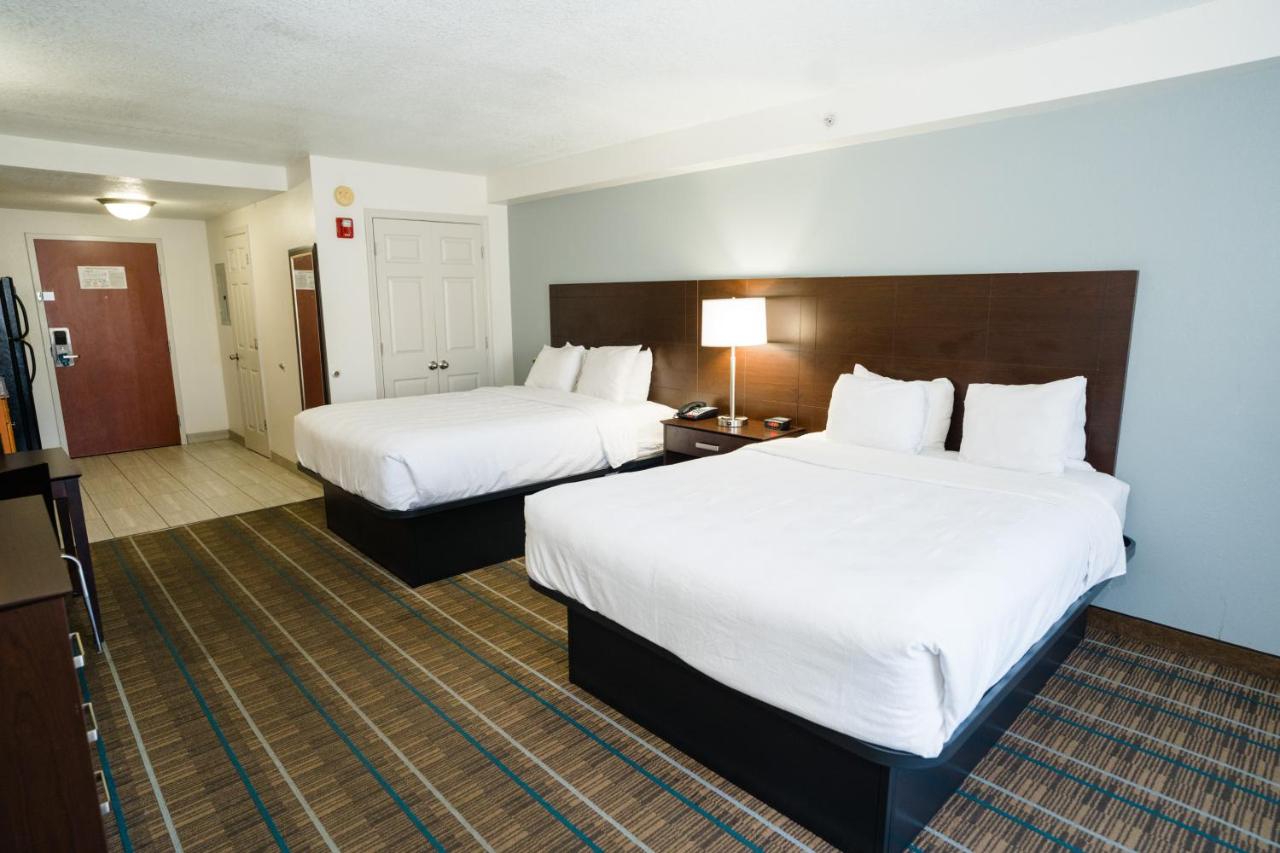 Efficiency Queen Room with Two Queen Beds - Smoking at MainStay Suites Knoxville North I-75
